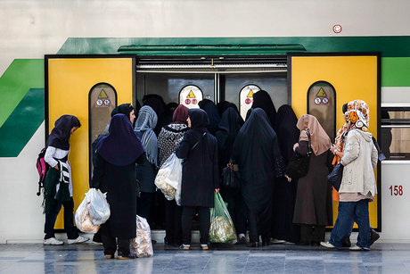 افزایش ۳۷ درصدی حرکت قطارهای تندرو در خط ۵ مترو تهران
